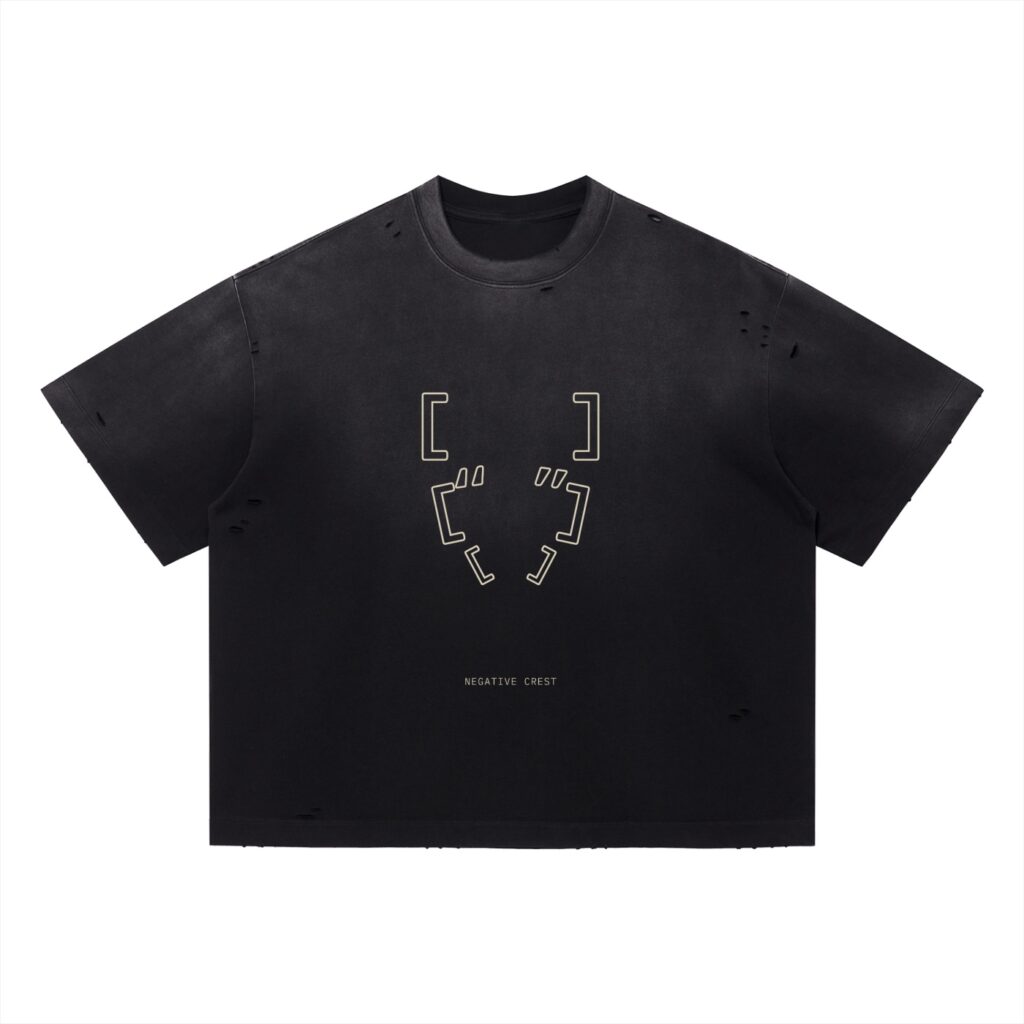 NEGATIVE CREST TEE